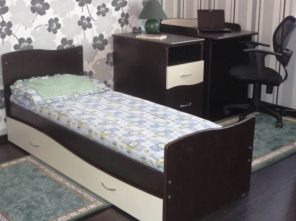 кроватка-трансформер: стол, комод, подростковая кровать