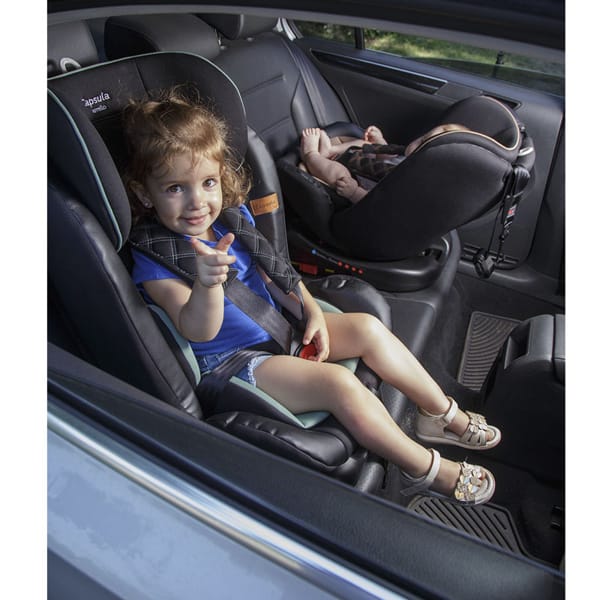 автокресло carrello capsula фото с ребенком в машине
