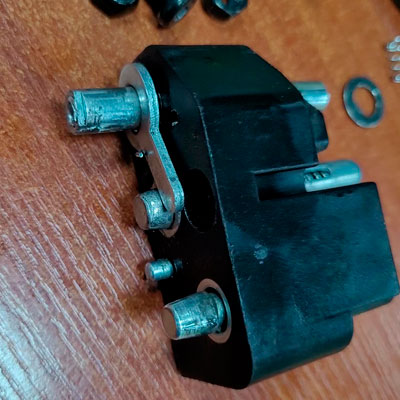 отремонтированный механизм складывания коляски