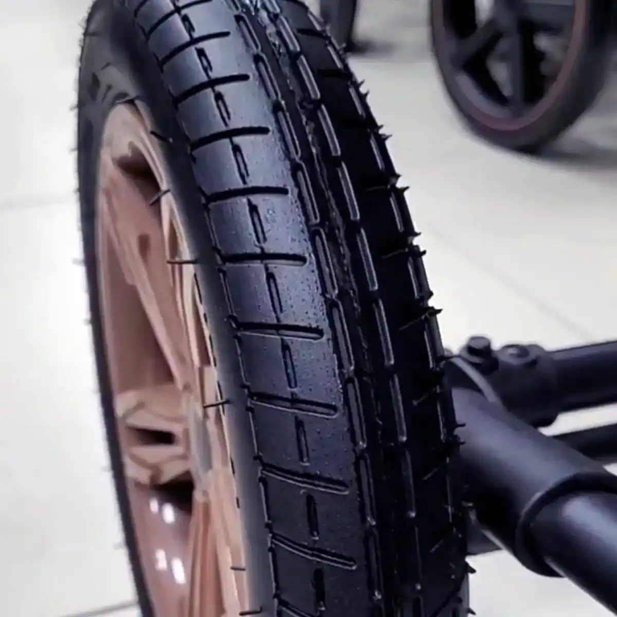 Maintenance-free gel-filled polyurethane wheels for baby strollers