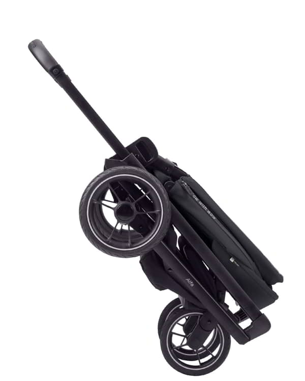 прогулочная коляска carrello alfa в сложенном виде с ручкой, чтобы катить за собой как чемодан