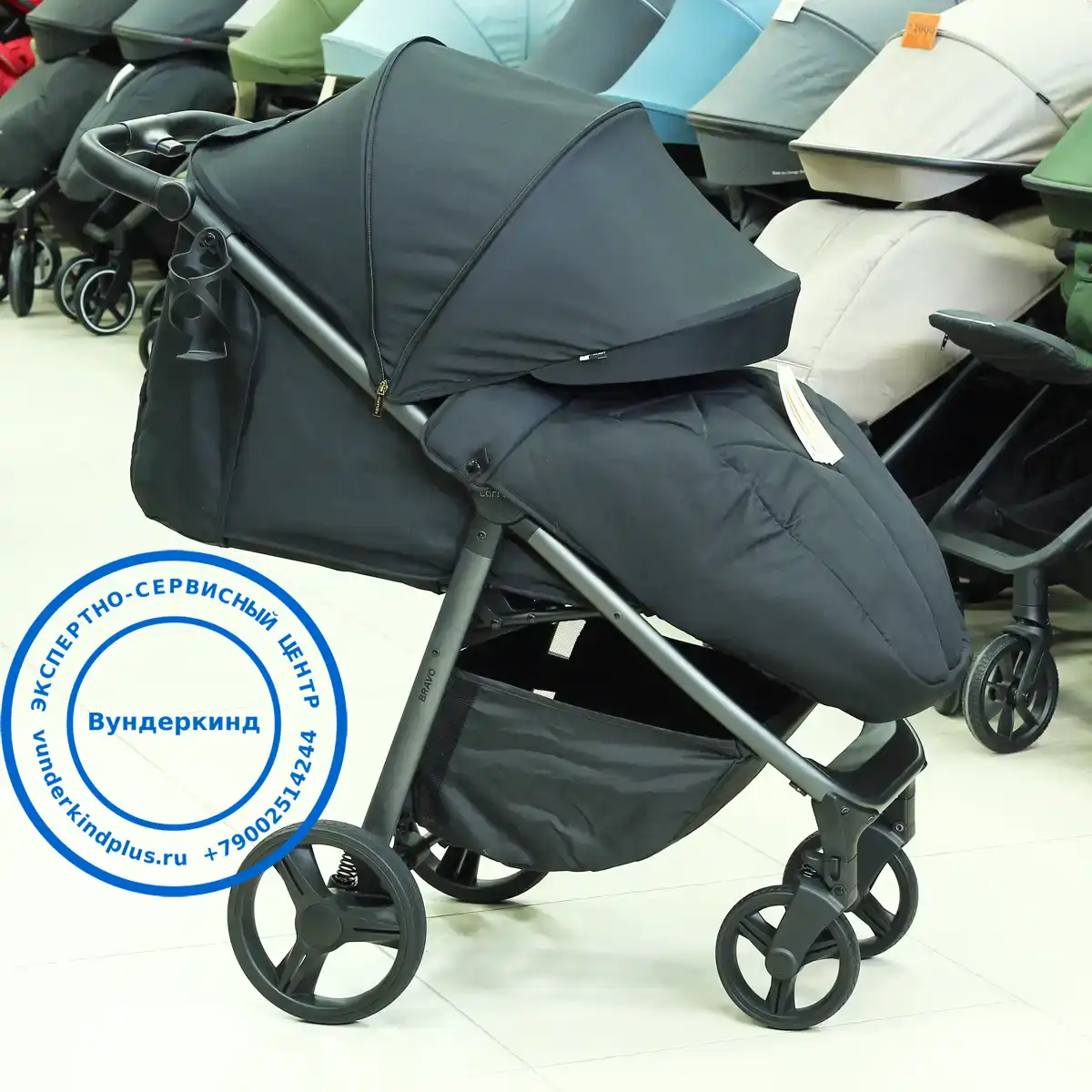 каррелло браво pu - полностью готова к прогулке (капор опущен, чехол на ножки одет)